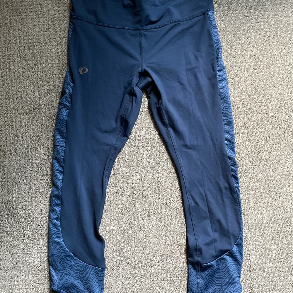 Pearl Izumi 3/4 length tights, size L.